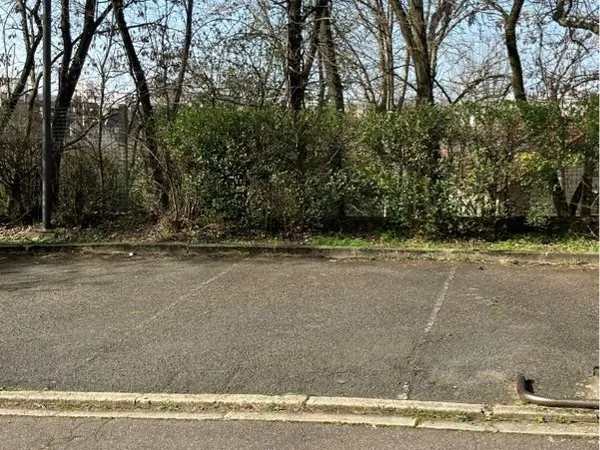 Location parking extérieur