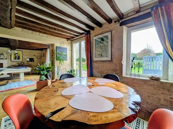 Maison 8 pièces 260 m²