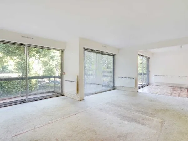 Vends appartement à rénover avec balcons, vue dégagée Seine