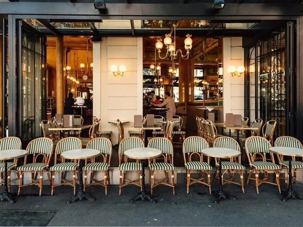 Hôtellerie et restauration Vente Cassis   2600000€