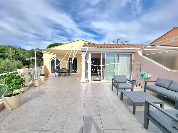 Splendide Villa Sur Le Toit Dans Une Residence Bourgeoise Proche Du Centre Ville !