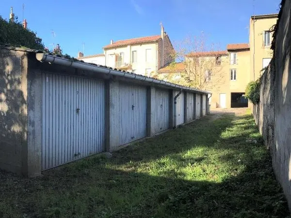 Stationnement Location Valence   76€