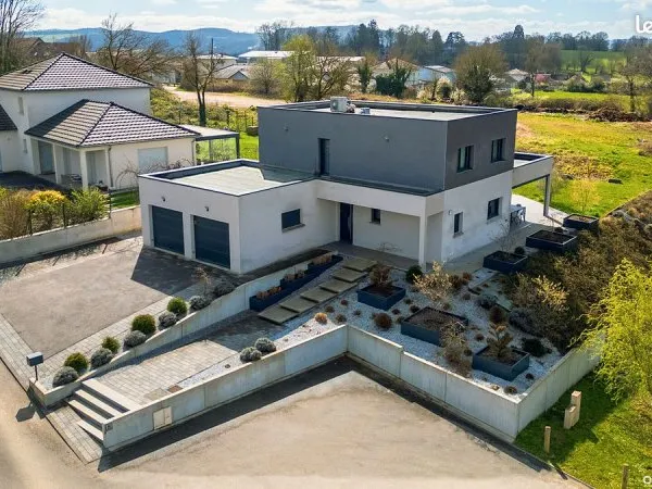 Villa 6 pièces 160 m²