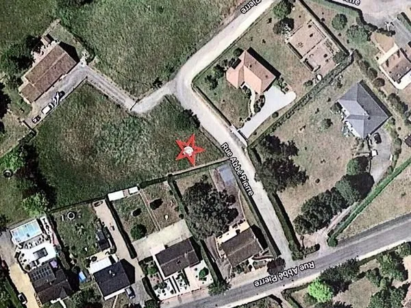Terrain 1006 m² COURTILLERS