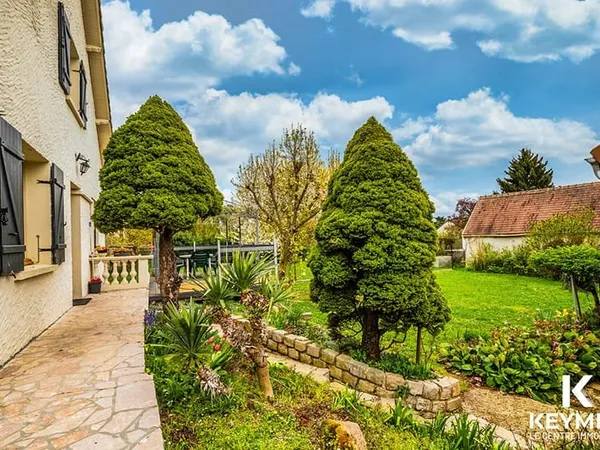 Maison familiale 7 pièces - 147m² - Sous-sol total