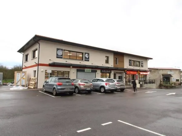 Local 1 pièce 55 m²