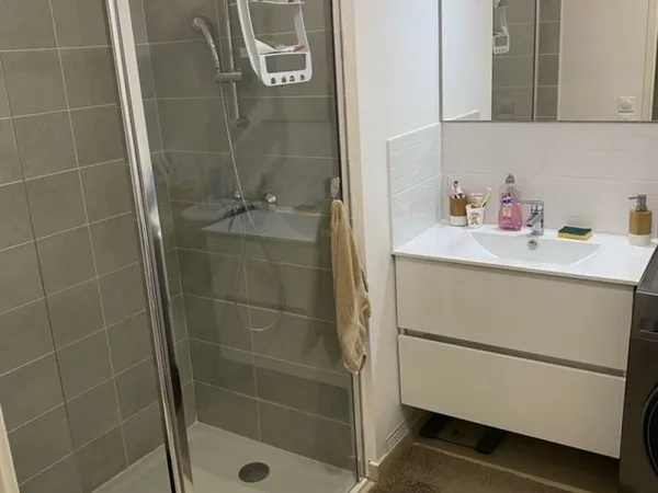 appartement Quartier des Poissonniers T3 de 65 m2 en rez-de-jardin surélevé