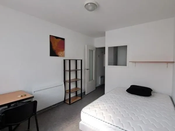 Studio 1 pièce 21 m²