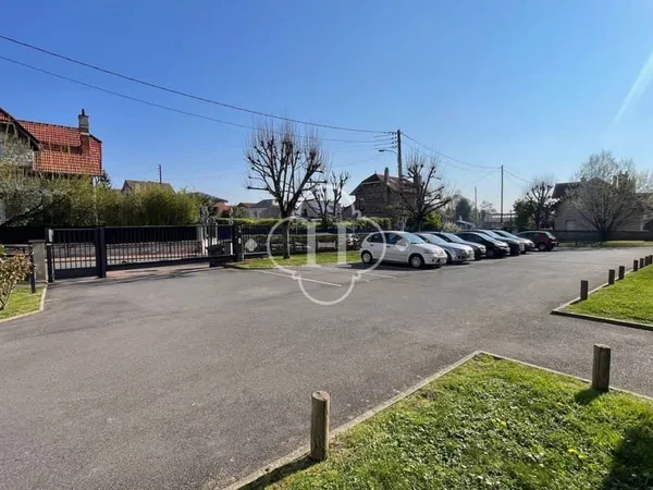 Parking 12 m²