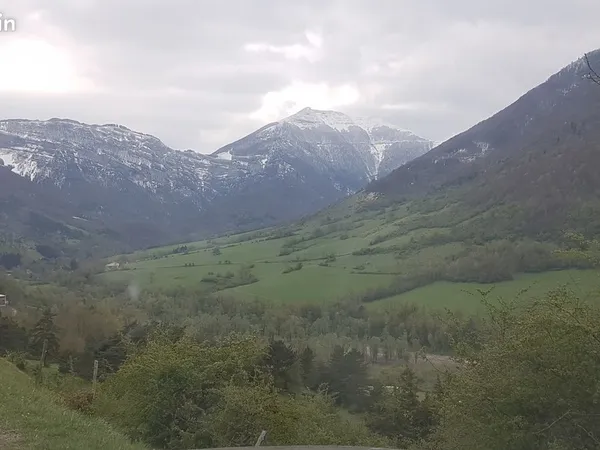 Terrain Forêt 13 hectares avec cascade secteur Bouvante