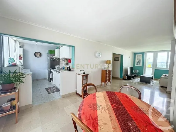 Appartement 5 pièces 74 m²