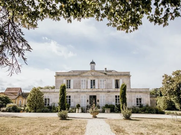 Maison 16 pièces 485 m²