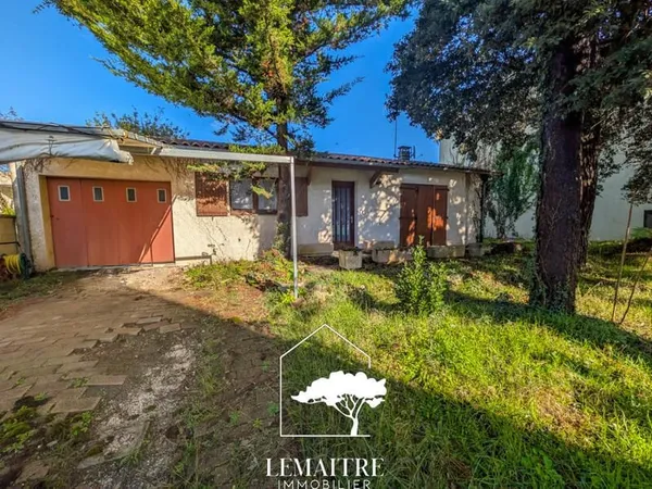 Maison 3 pièces 67 m2 Centre La Palmyre Fort potentiel