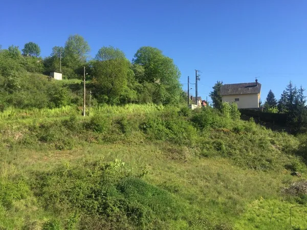 Terrain 2000 m²