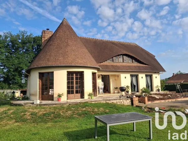 Maison 7 pièces 215 m²