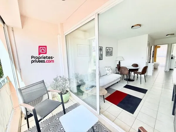 Appartement T2 Centre SANARY SUR MER - Ascenseur et garage