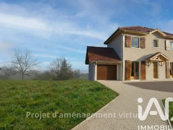 Terrain 745 m²