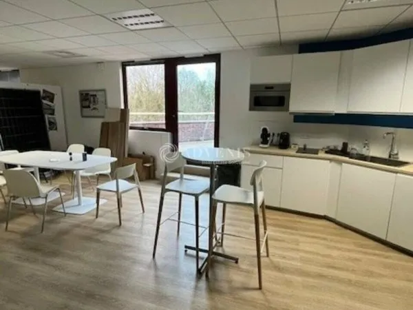 Bureaux 191 m²