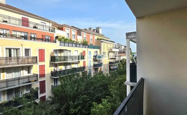 Appartement Villeneuve La Garenne 4 pièce(s) 78.40 m2