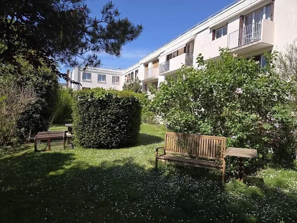 Appartement 18 pièces 61 m²