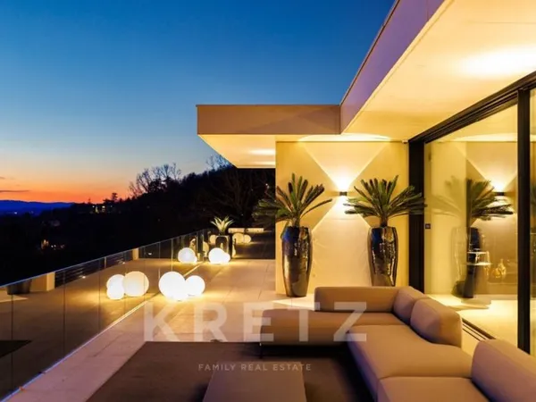 Villa contemporaine ultra-luxe