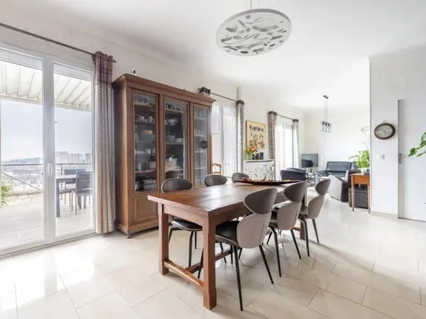 Maison 7 pièces 174 m²