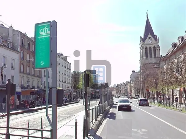 Boutique 148 m² ST DENIS