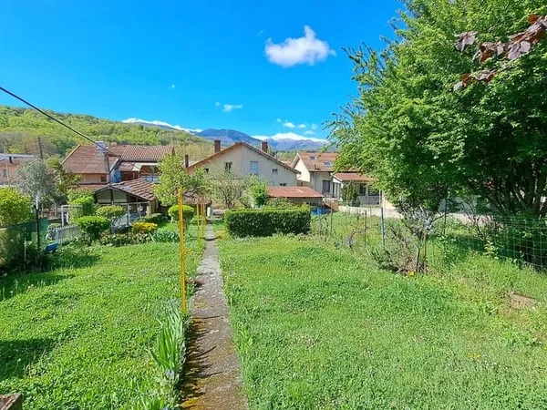 A VENDRE MAISON LAVELANET AVEC JARDIN ET GARAGE