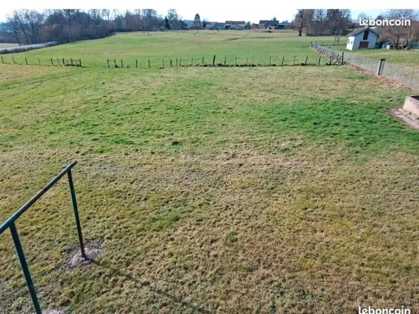Terrain plat à bâtir 10 ares