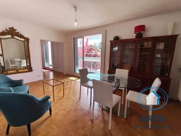 Appartement 3 pièces - 75 m² - rénové - balcon