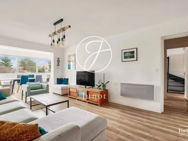 Duplex 6 pièces 153 m²