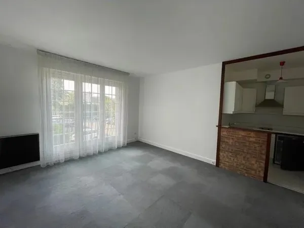 GRAND STUDIO - SCEAUX PROCHE REB B