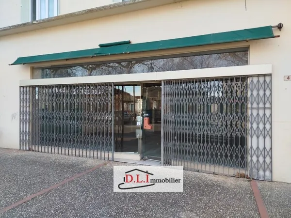 Local commercial 90 m²