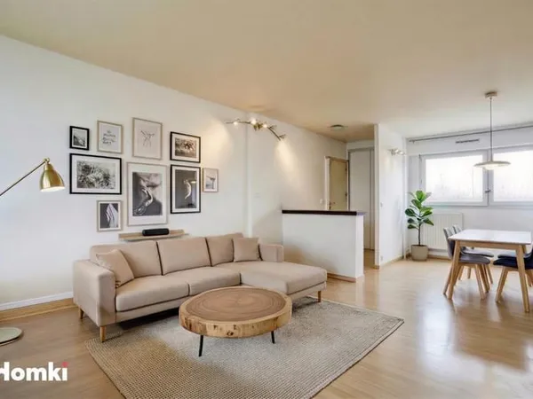 Appartement T4 de 87 m2 à Guyancourt 78280, Place de la Fraternité
