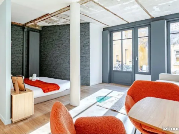 Loft 31m² refait à neuf - 4 couchages - Tout inclus - Métro L3
