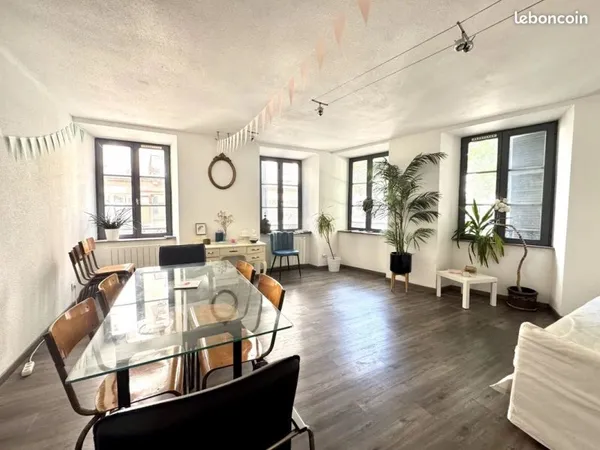 Appartement 5 pièces 104 m²