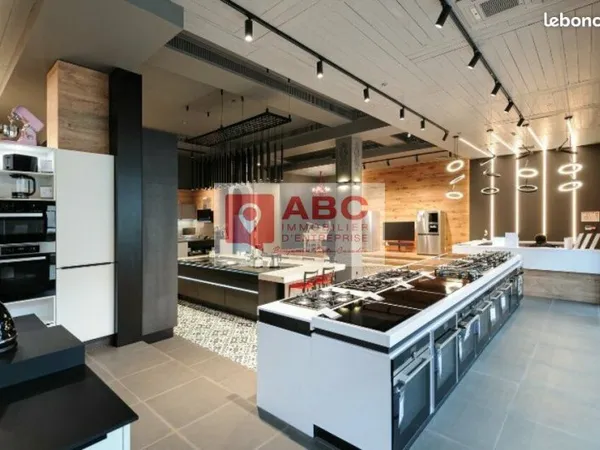 LOCAL COMMERCIAL 425 m² PERPIGNAN