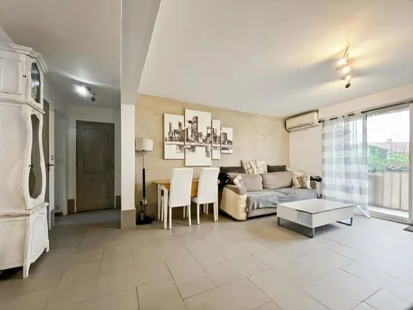 Appartement T3 55 m2 - Fréjus proche centre et plage