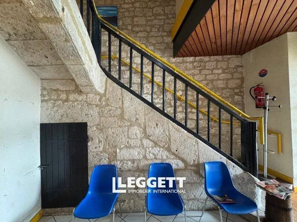 Immeuble 11 pièces 241 m²