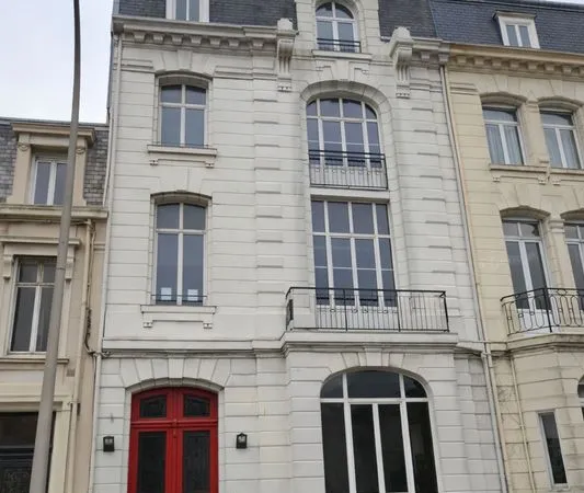 Immeuble 4 pièces 300 m²