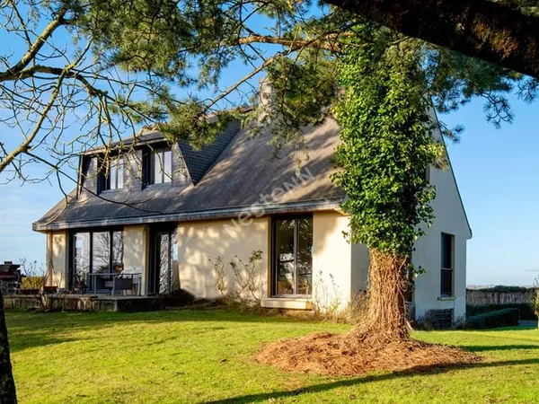 NOUVEAUTE ! PIRE-SUR-SEICHE / 141.14 M² HABITABLES / SOUS-SOL / 5600M² DE TERRAIN