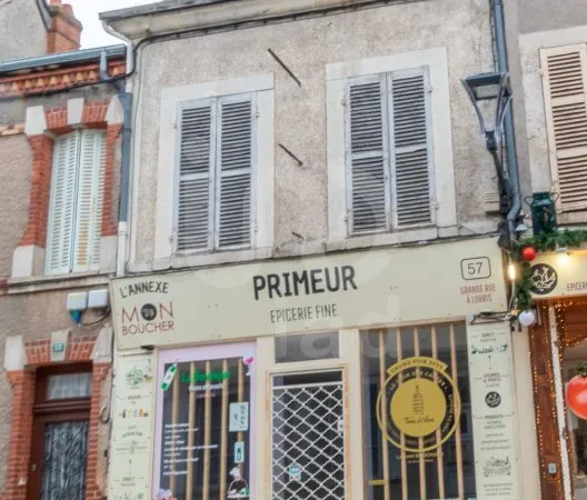 Immeuble 146 m²