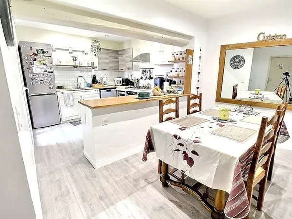 Maison 8 pièces 145 m²
