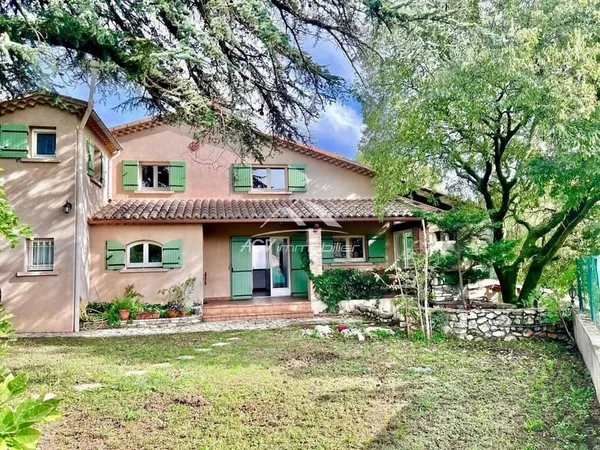 Maison 5 pièces 127 m²