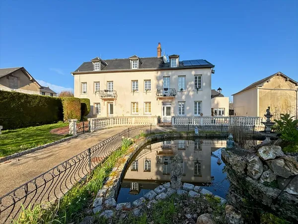 Maison avec appartements 12 pièces 360 m²