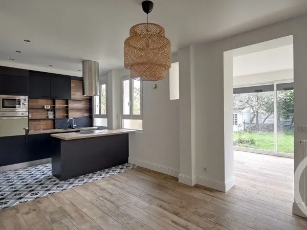Appartement 5 pièces 85 m²