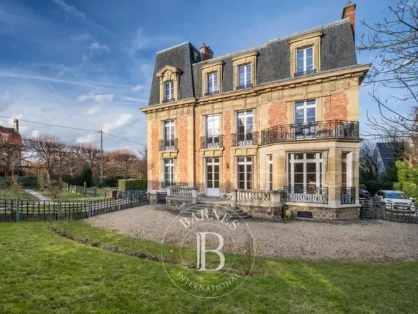 Appartement 6 pièces 155 m²