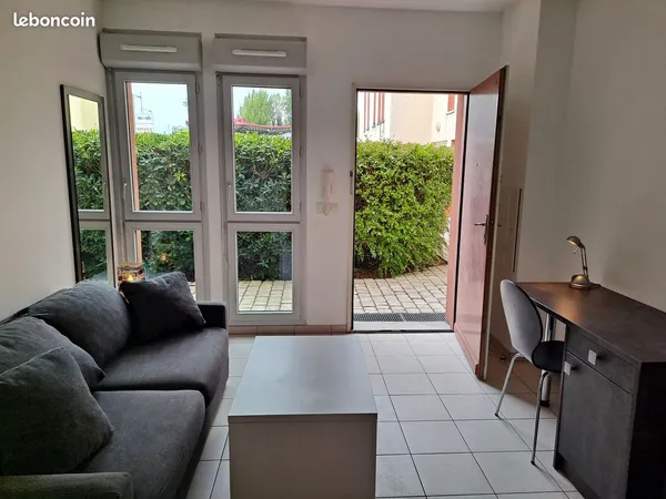 Studio récent lumineux et tout équipé au domaine universitaire