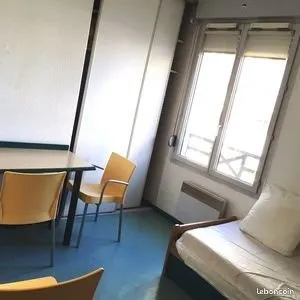 Studio 1 pièce 18 m²