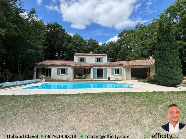 Maison 8 pièces 215 m²